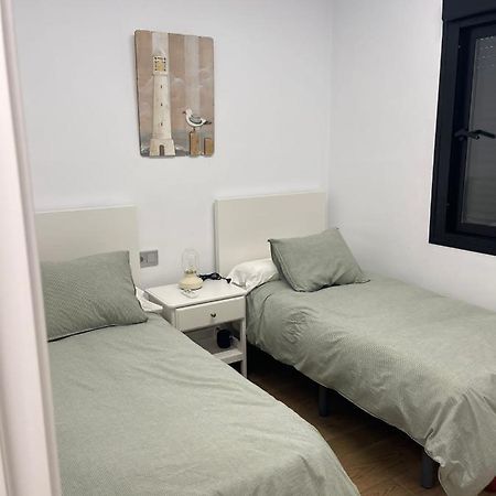 Apartamento Con Piscina En El Paseo Cruz Del Mar Чипиона Екстериор снимка